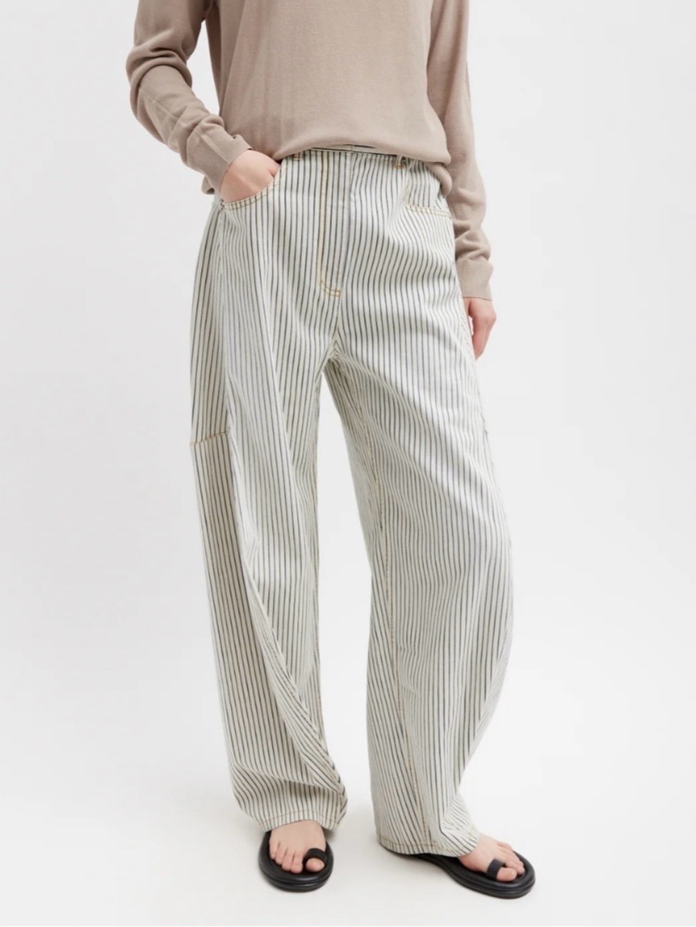 Stone Washed Striped Denim Sid Jean-regular length - Picture 2 of 7